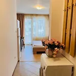 Flora Park Apartamento Burgas