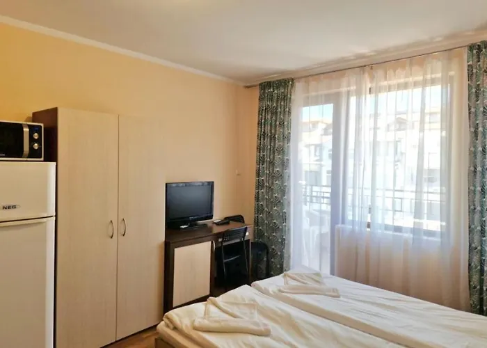 Flora Park Apartment Burgas